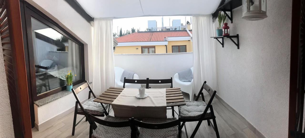 Apartments Michelle Umag Exterior foto