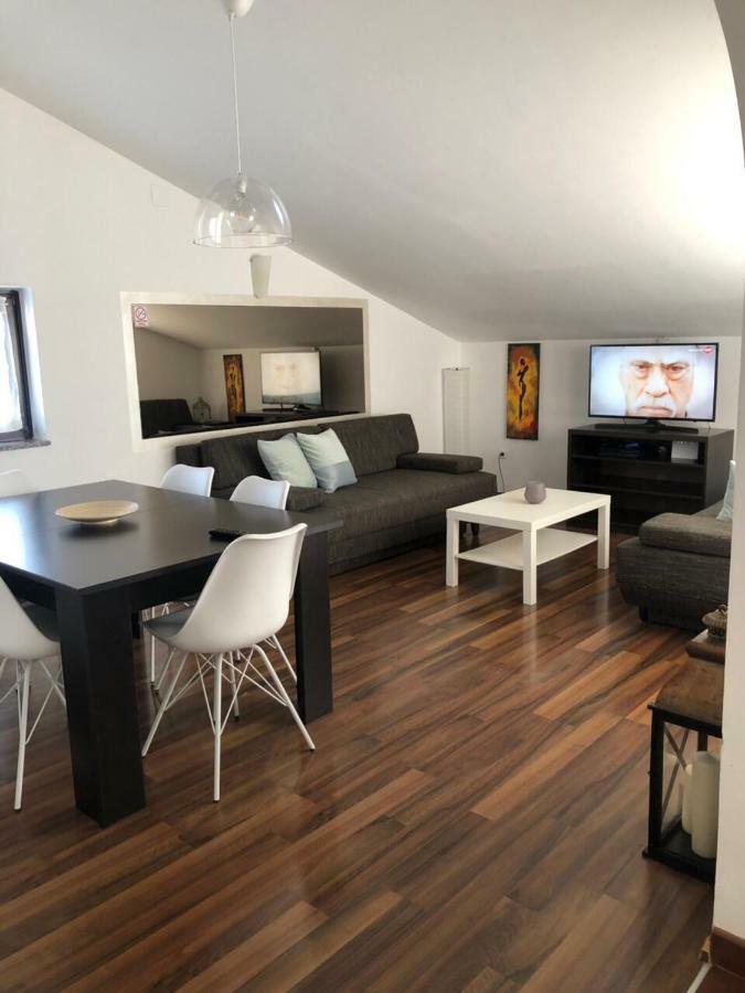 Apartments Michelle Umag Exterior foto